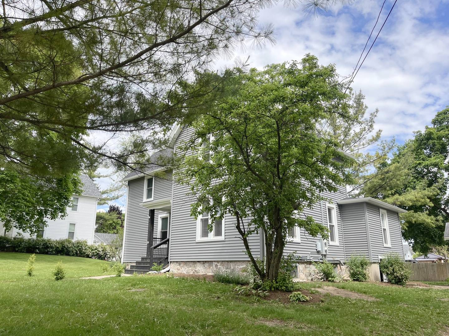 Woodstock, IL 60098,721 Dean ST