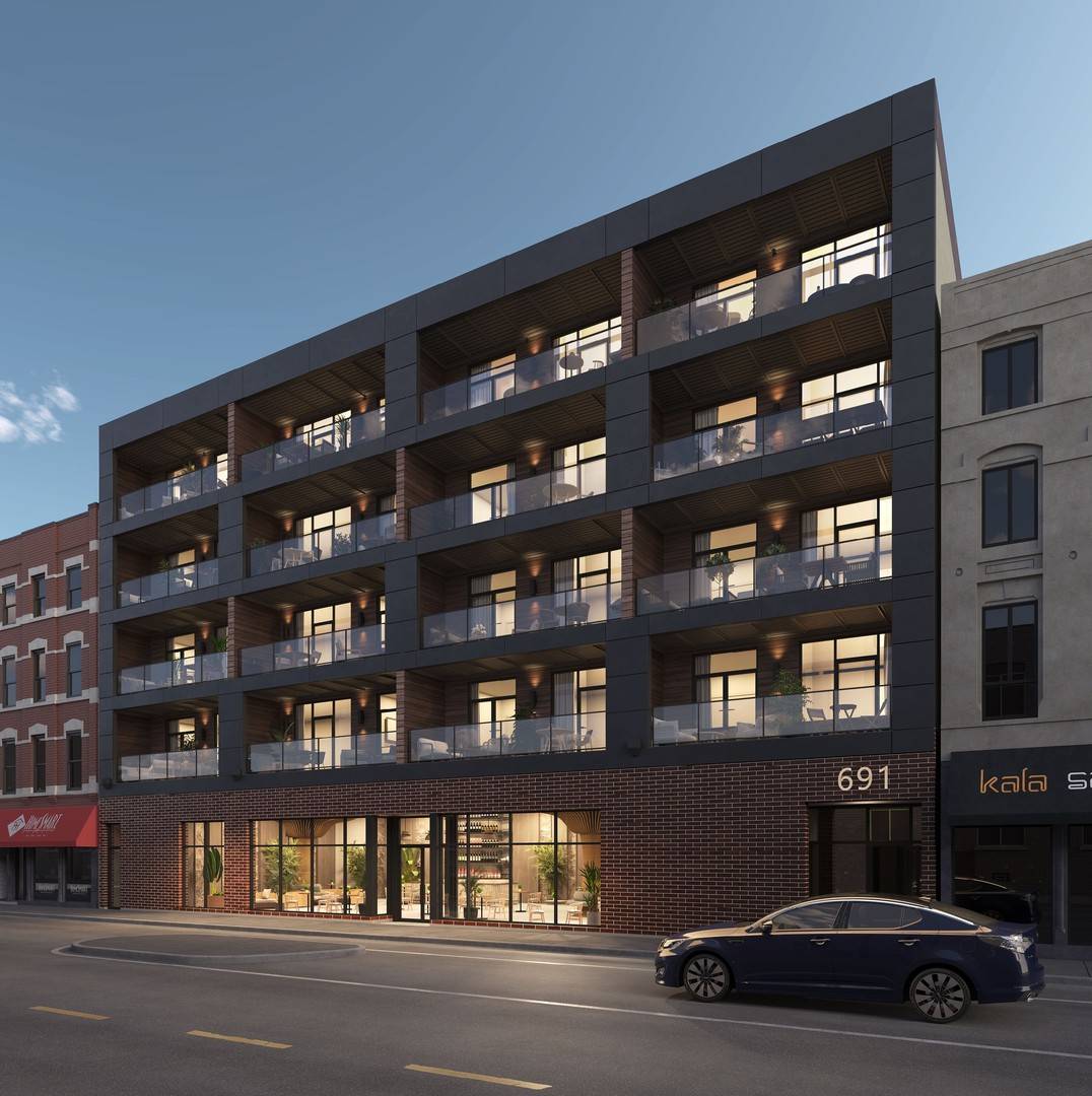 Chicago, IL 60642,691 N Milwaukee AVE