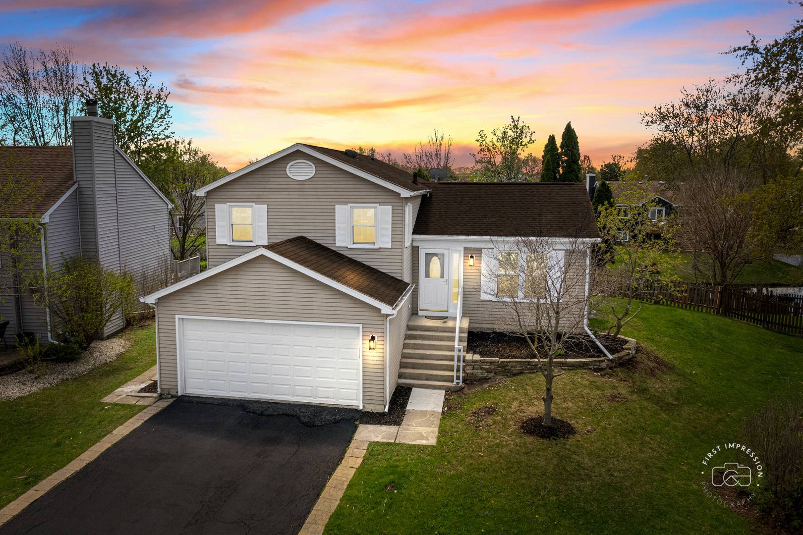 Woodridge, IL 60517,2717 Briarwood CT