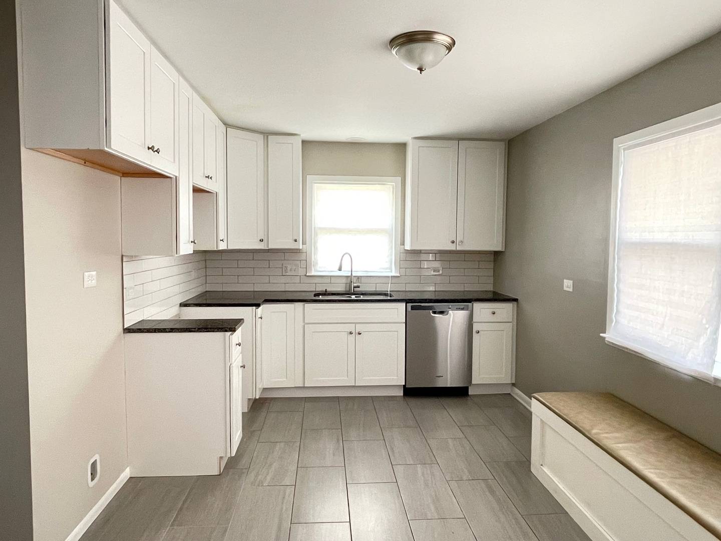 Midlothian, IL 60445,3914 153rd ST