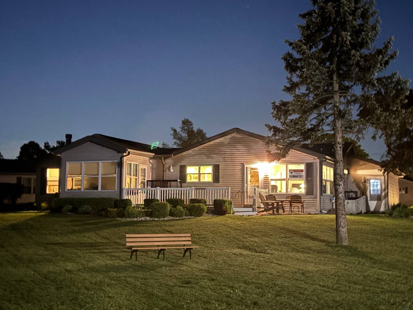 Grayslake, IL 60030,337 Belmont CT