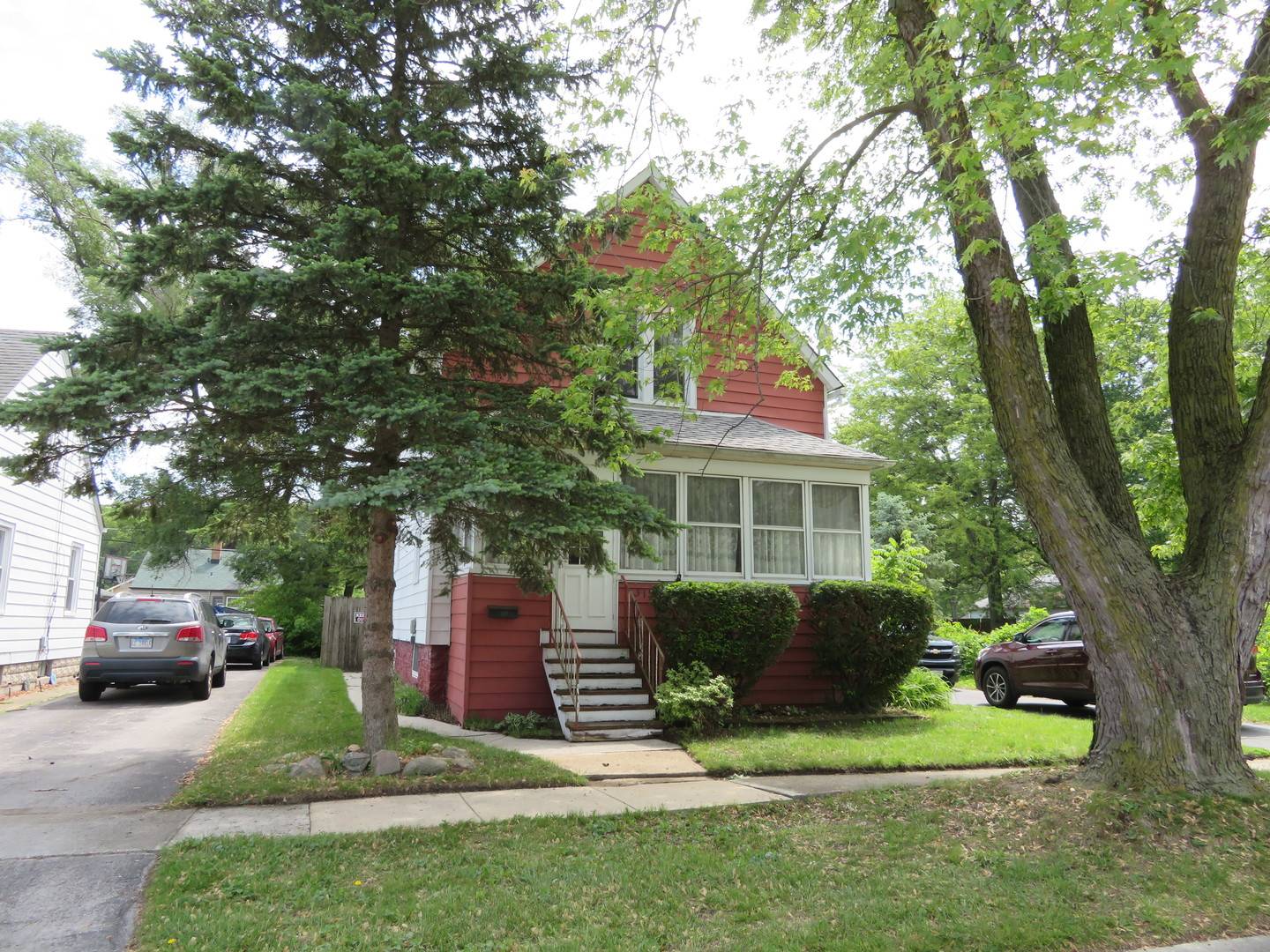 Thornton, IL 60476,315 Blackstone ST