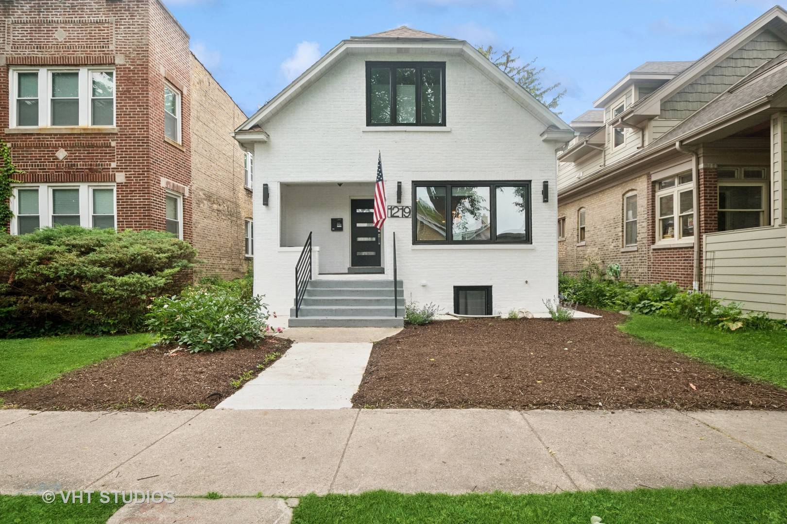 Evanston, IL 60202,1219 Dewey AVE