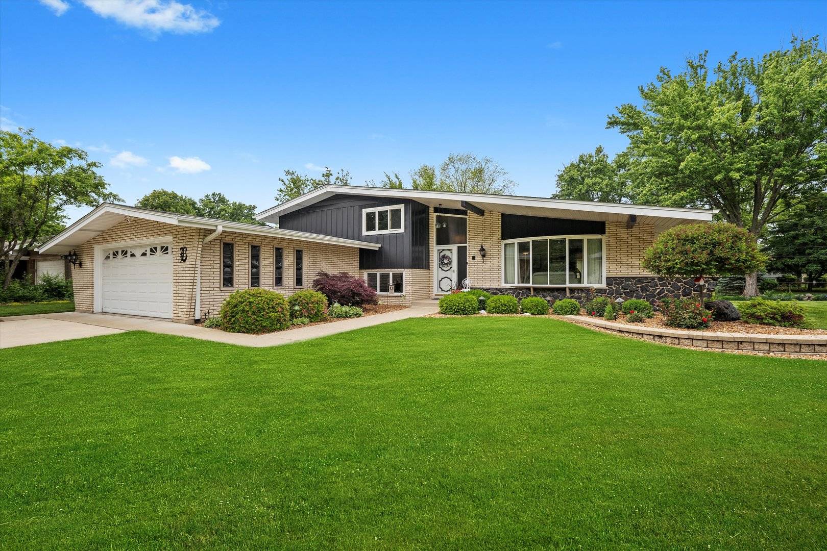 Palos Heights, IL 60463,6850 W 131st ST