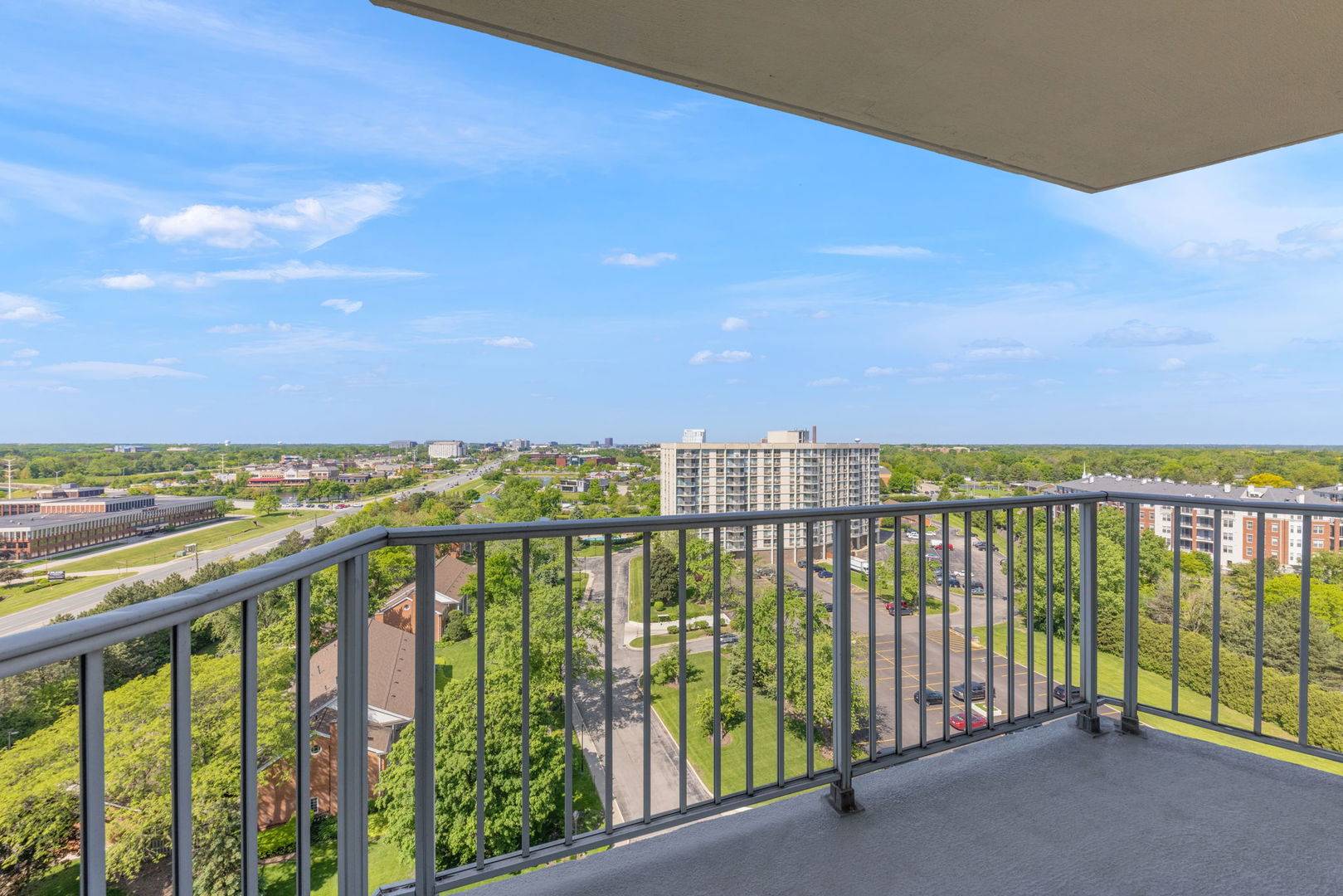 Oak Brook, IL 60523,40 N Tower RD #14B