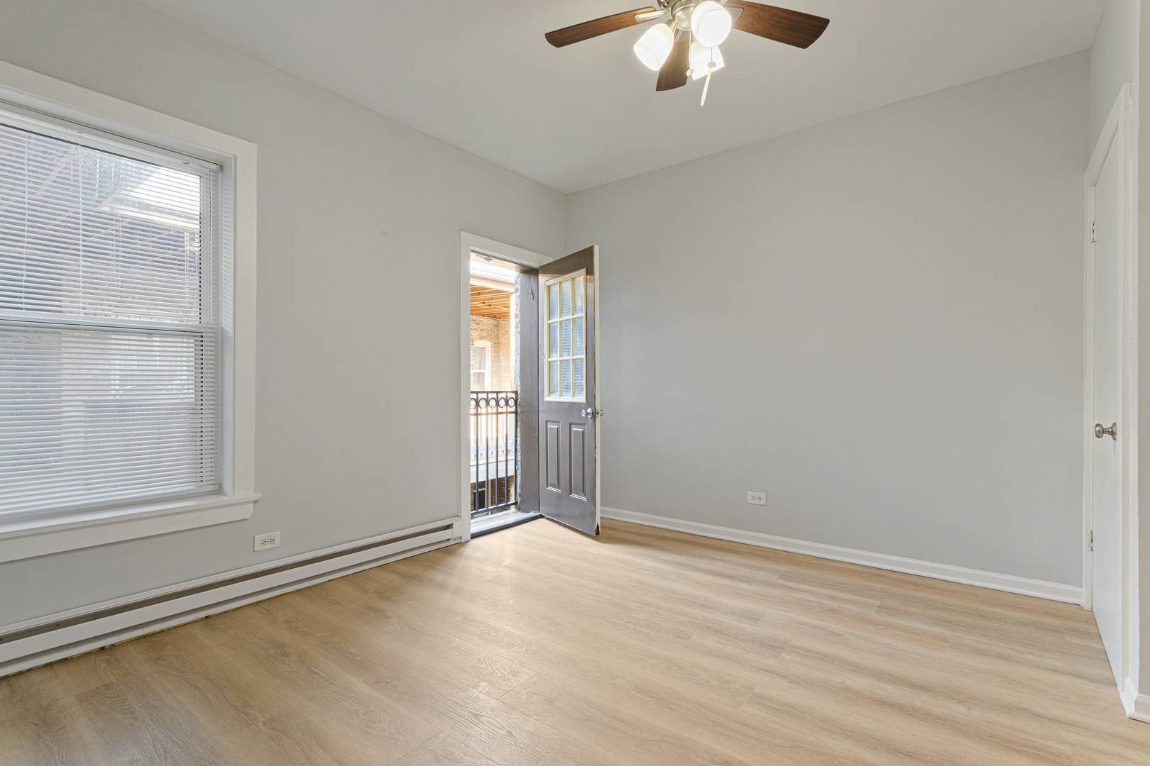 Chicago, IL 60626,1456 W Fargo AVE #306