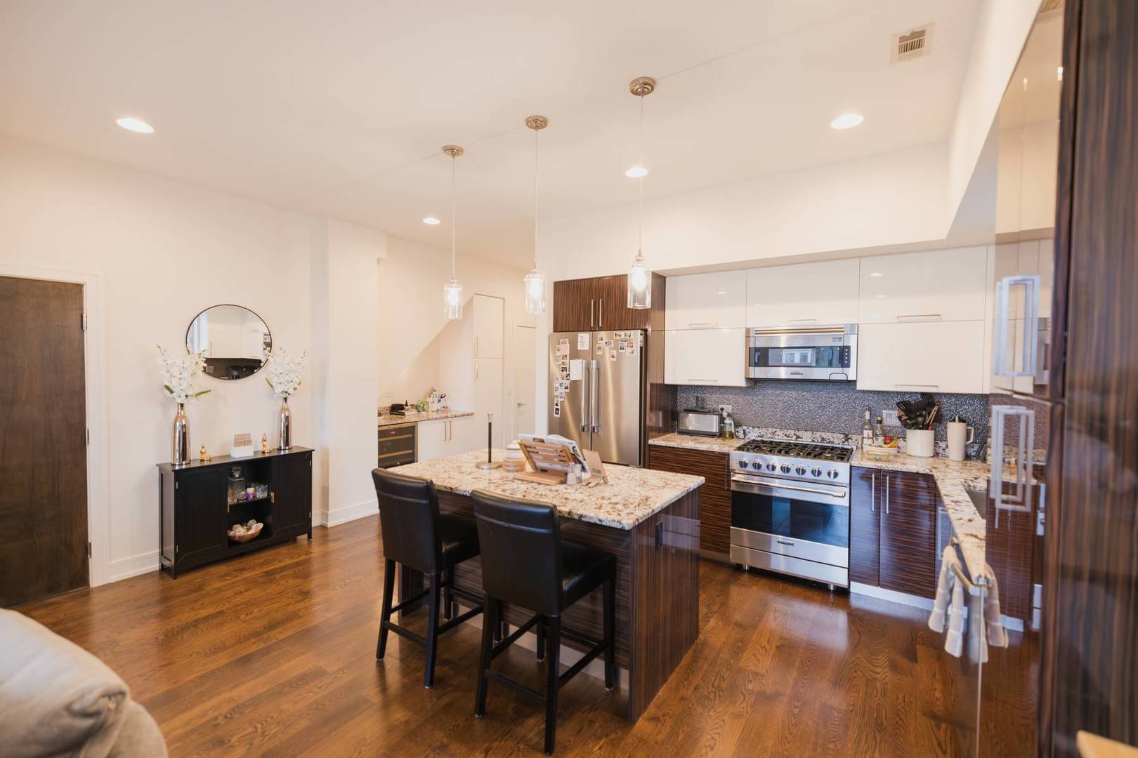 Chicago, IL 60642,1446 W Cortez ST #4E
