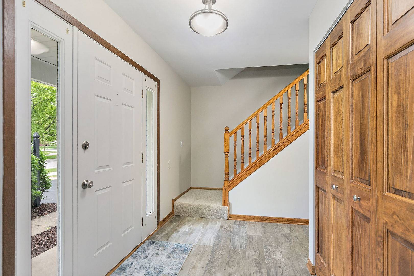 Schaumburg, IL 60193,36 Shore DR