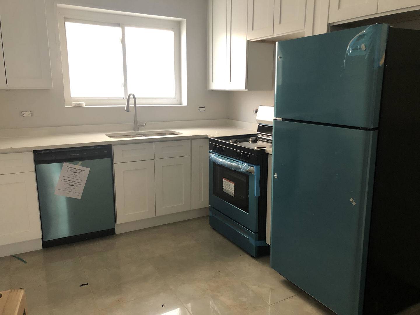 Chicago, IL 60645,2609 W Fitch AVE #1E