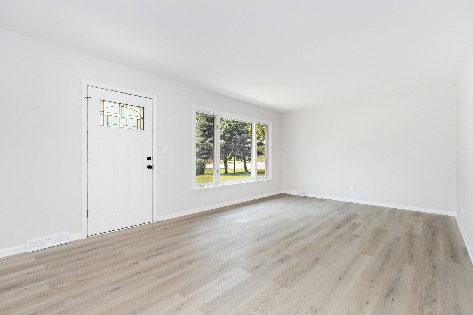 Joliet, IL 60433,102 Pembroke AVE