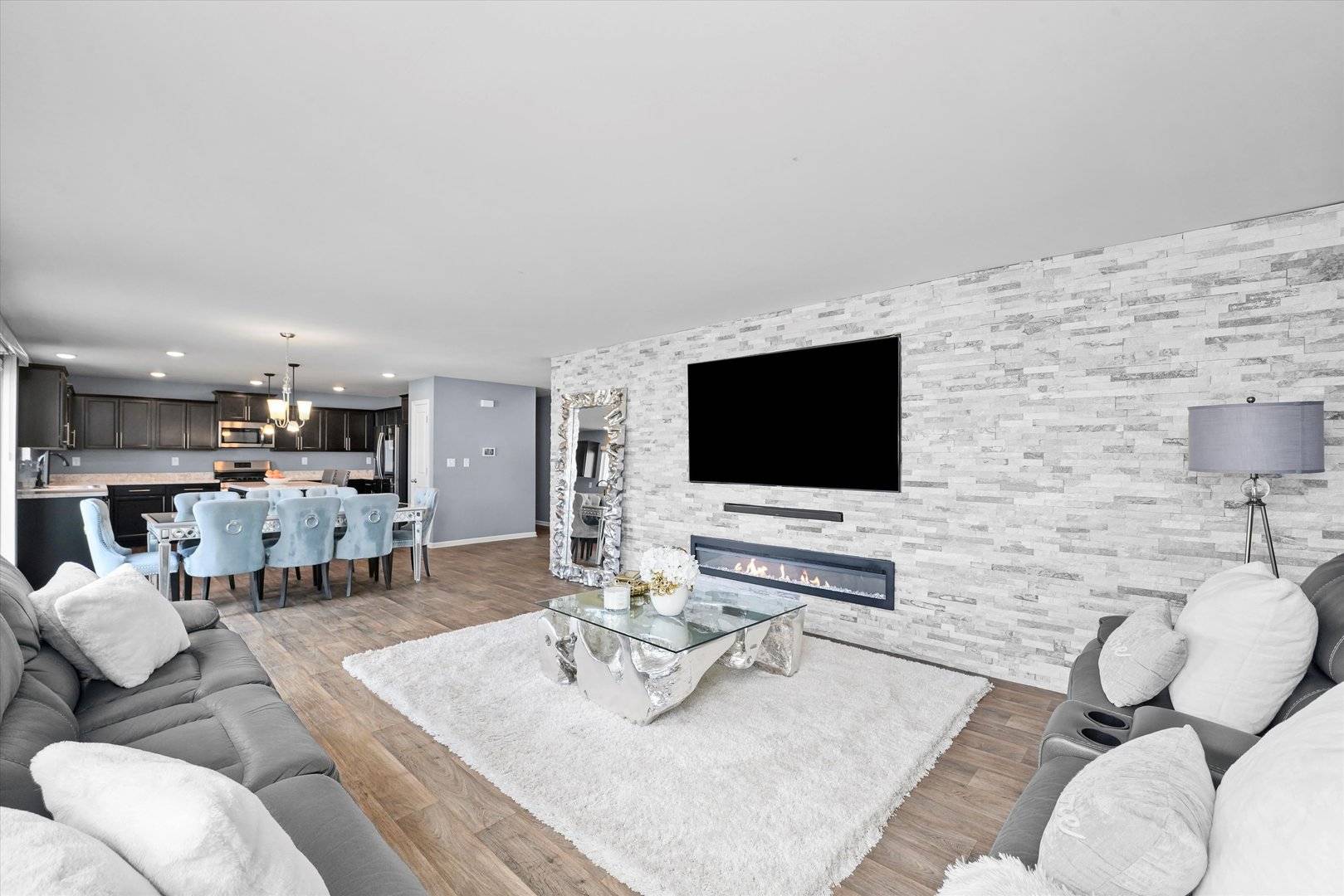 Yorkville, IL 60560,3126 Matlock DR