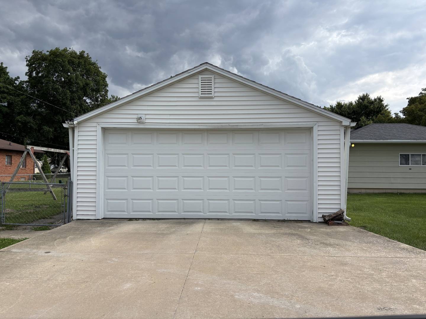 Streator, IL 61364,1218 Riverside AVE
