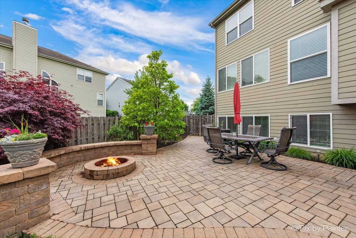 Elgin, IL 60124,585 Waterford RD