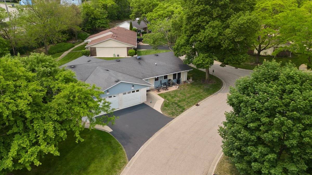 Fox Lake, IL 60020,7115 Lexington LN #169