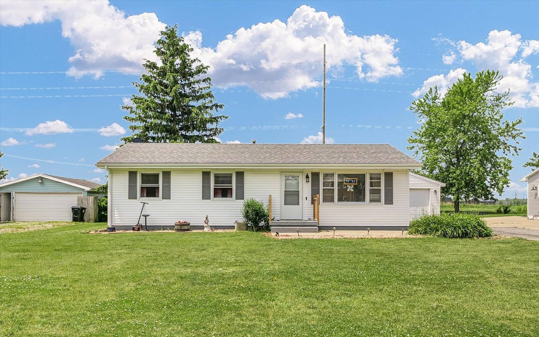 Gibson City, IL 60936,833 N Bell ST