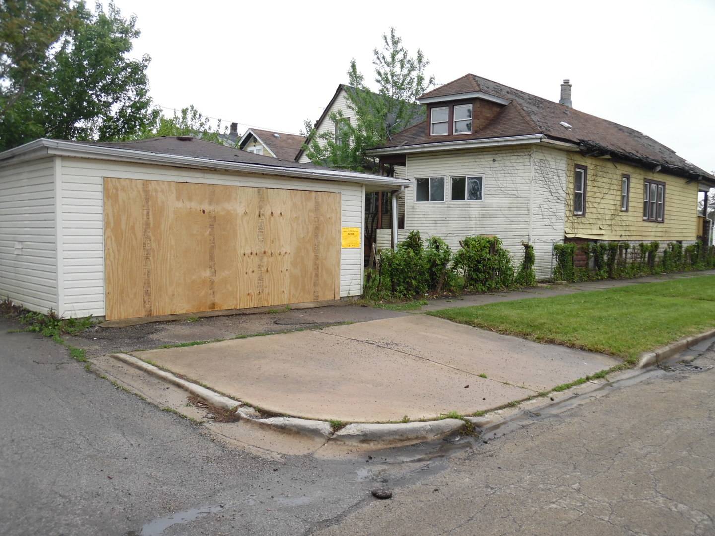 Chicago, IL 60636,1434 W 72nd PL