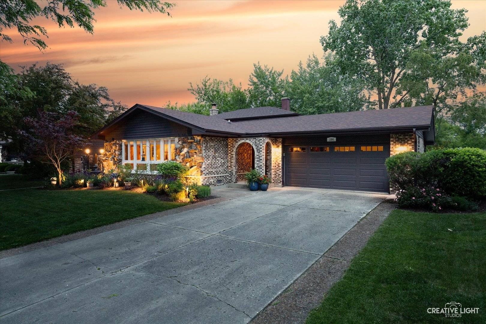Schaumburg, IL 60193,164 Scully DR