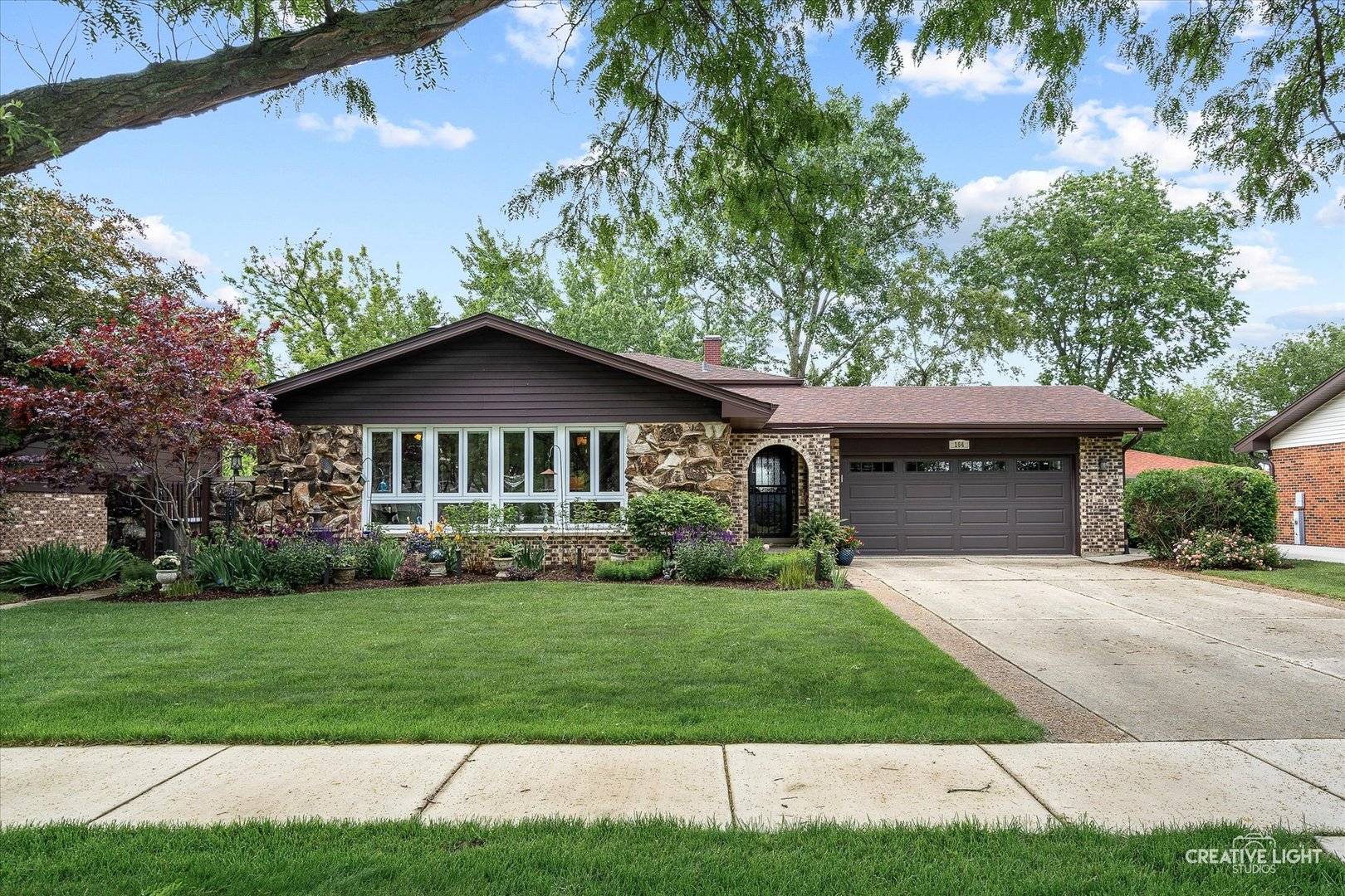 Schaumburg, IL 60193,164 Scully DR