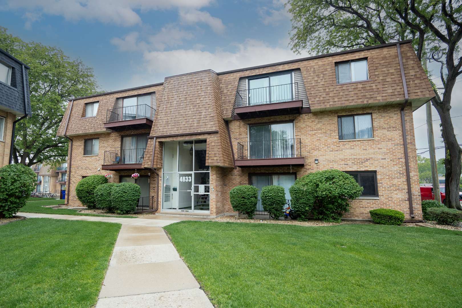 Oak Lawn, IL 60453,4833 W 109th ST #103