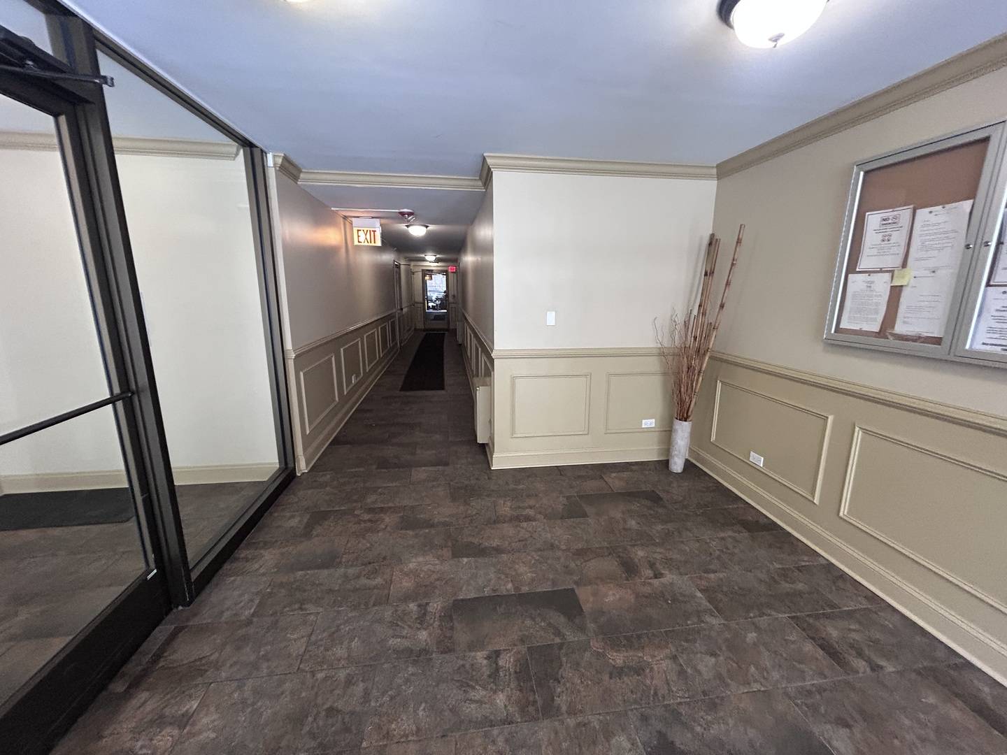 Elmwood Park, IL 60707,7300 W North AVE #5H