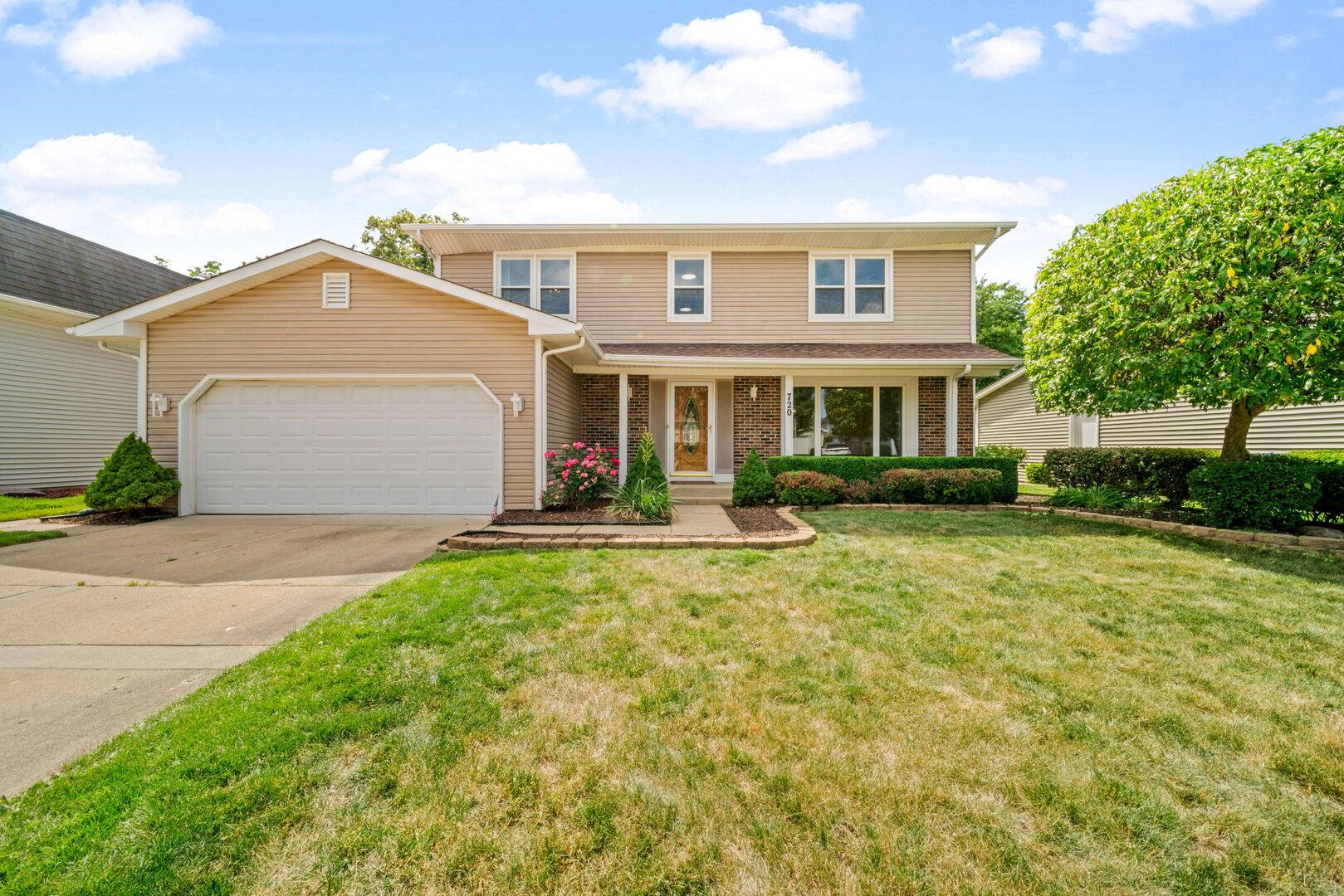 Buffalo Grove, IL 60089,720 Dunhill DR
