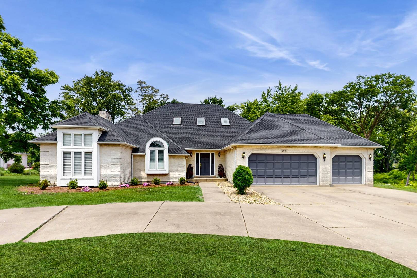 Oak Brook, IL 60523,3010 35th ST