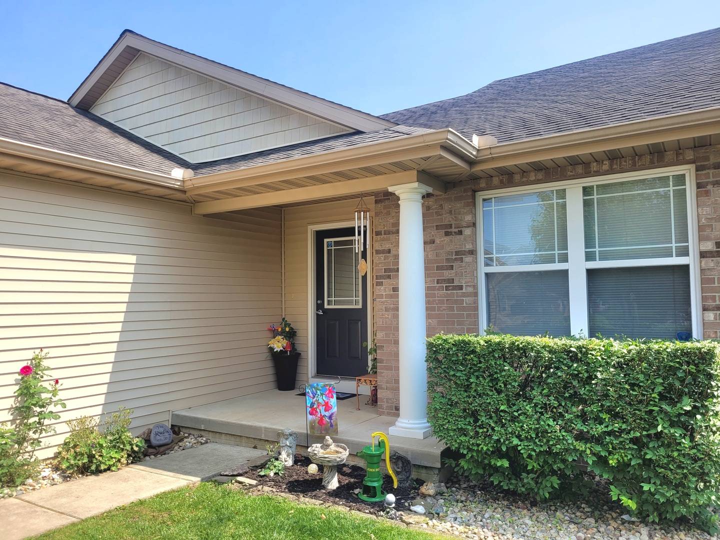 Champaign, IL 61822,626 Sedgegrass DR