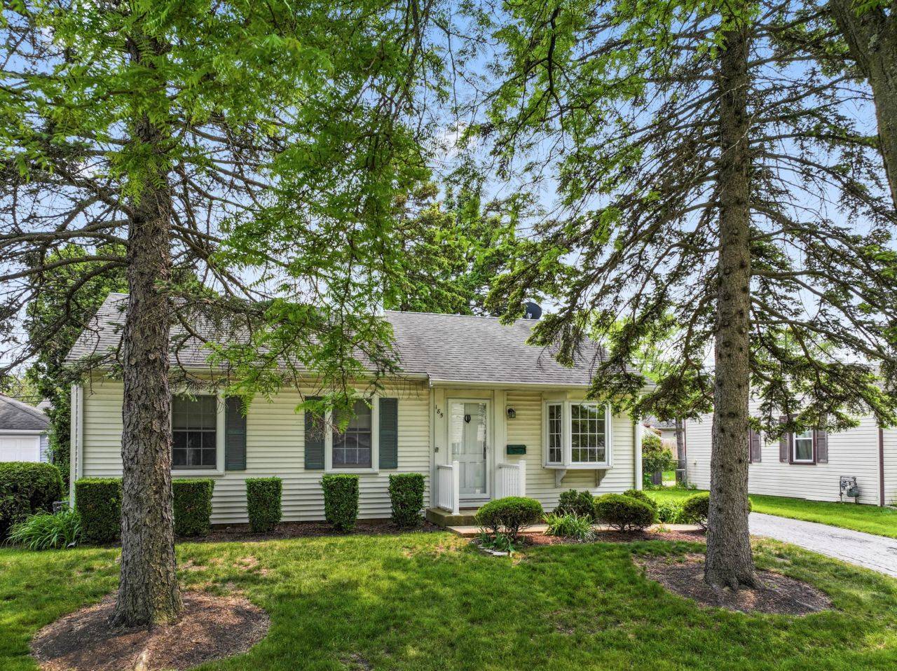 Buffalo Grove, IL 60089,185 Mohawk TRL