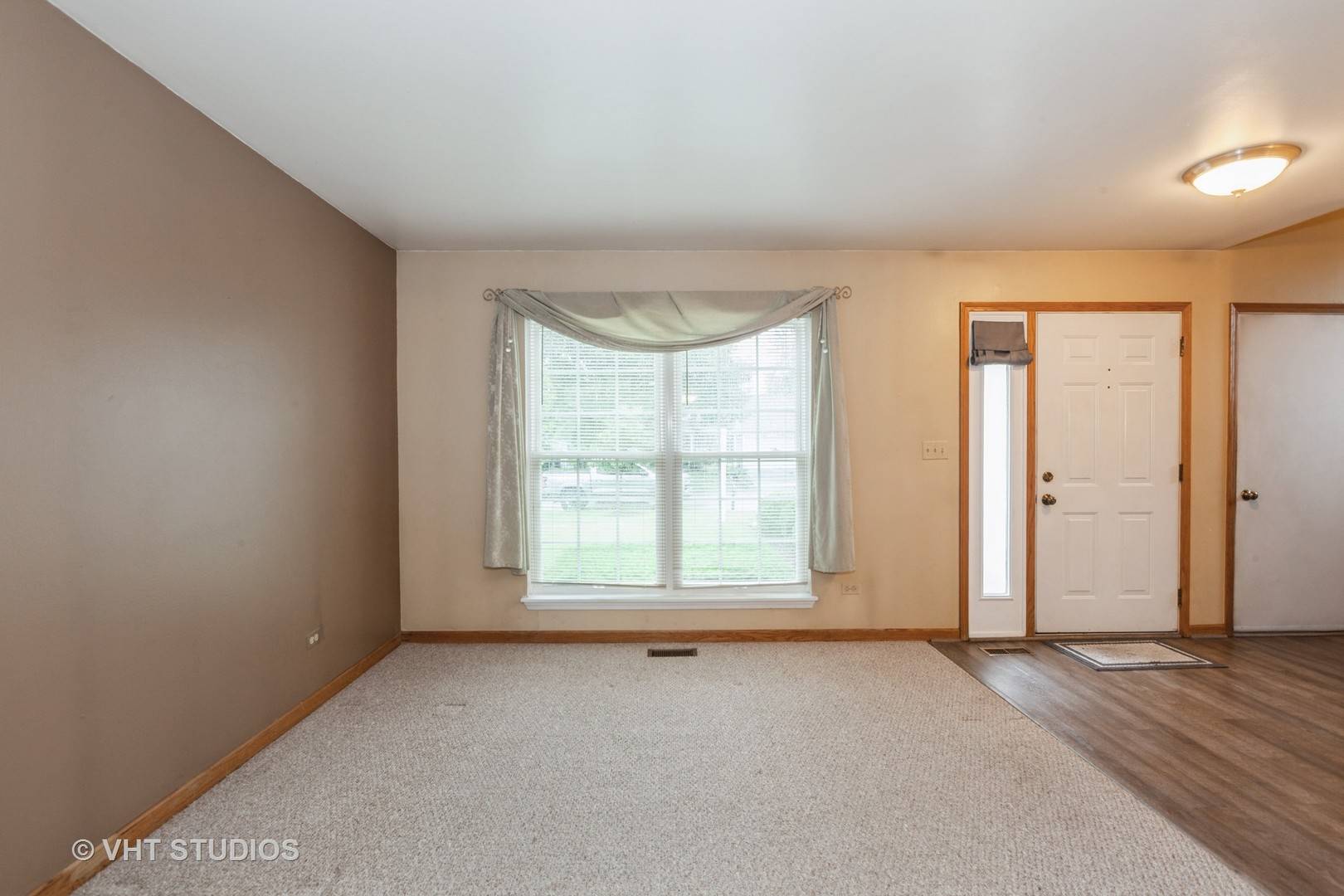 Bolingbrook, IL 60490,1331 Parkside DR