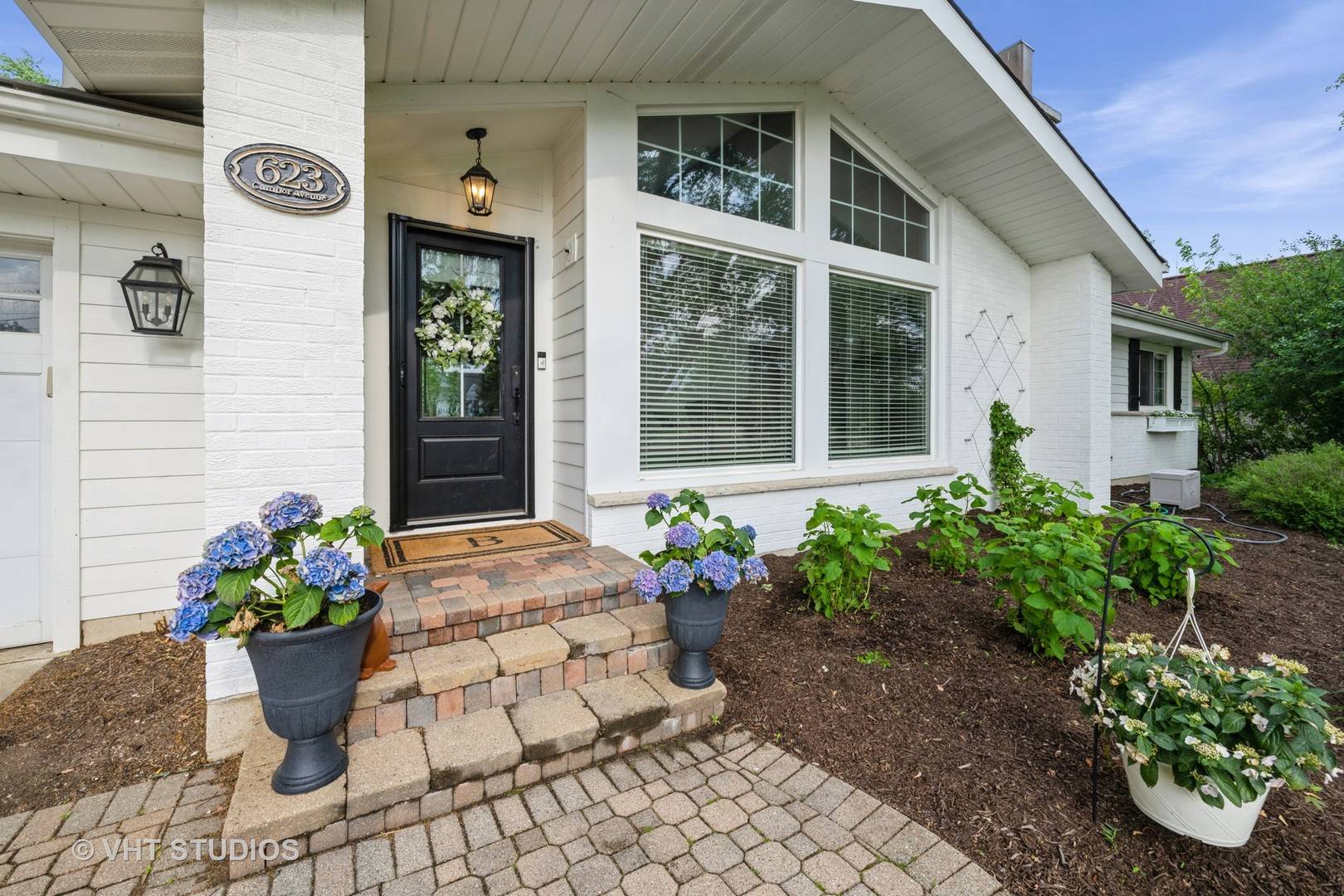 Barrington, IL 60010,623 Cumnor AVE
