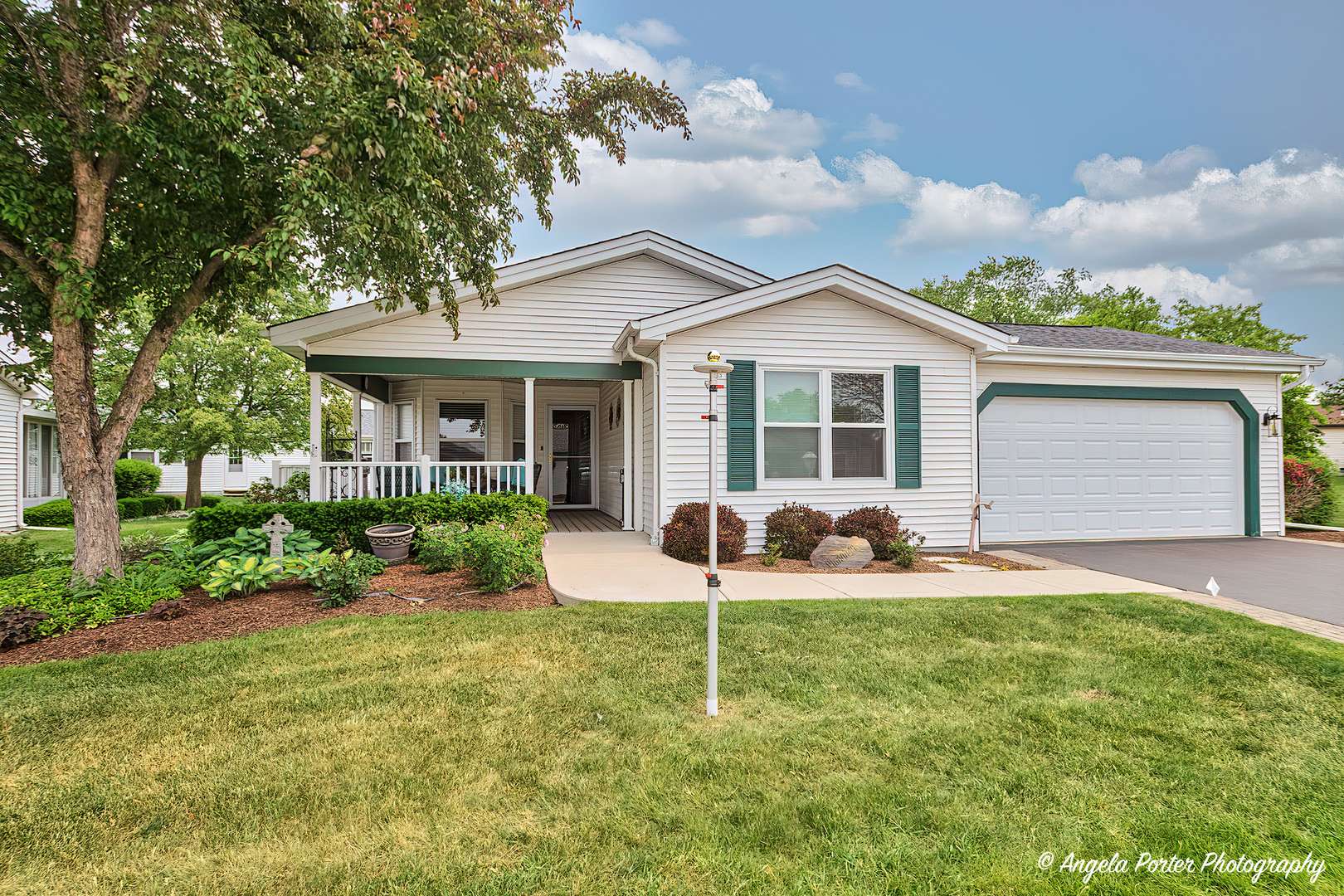 Grayslake, IL 60030,611 Filly LN
