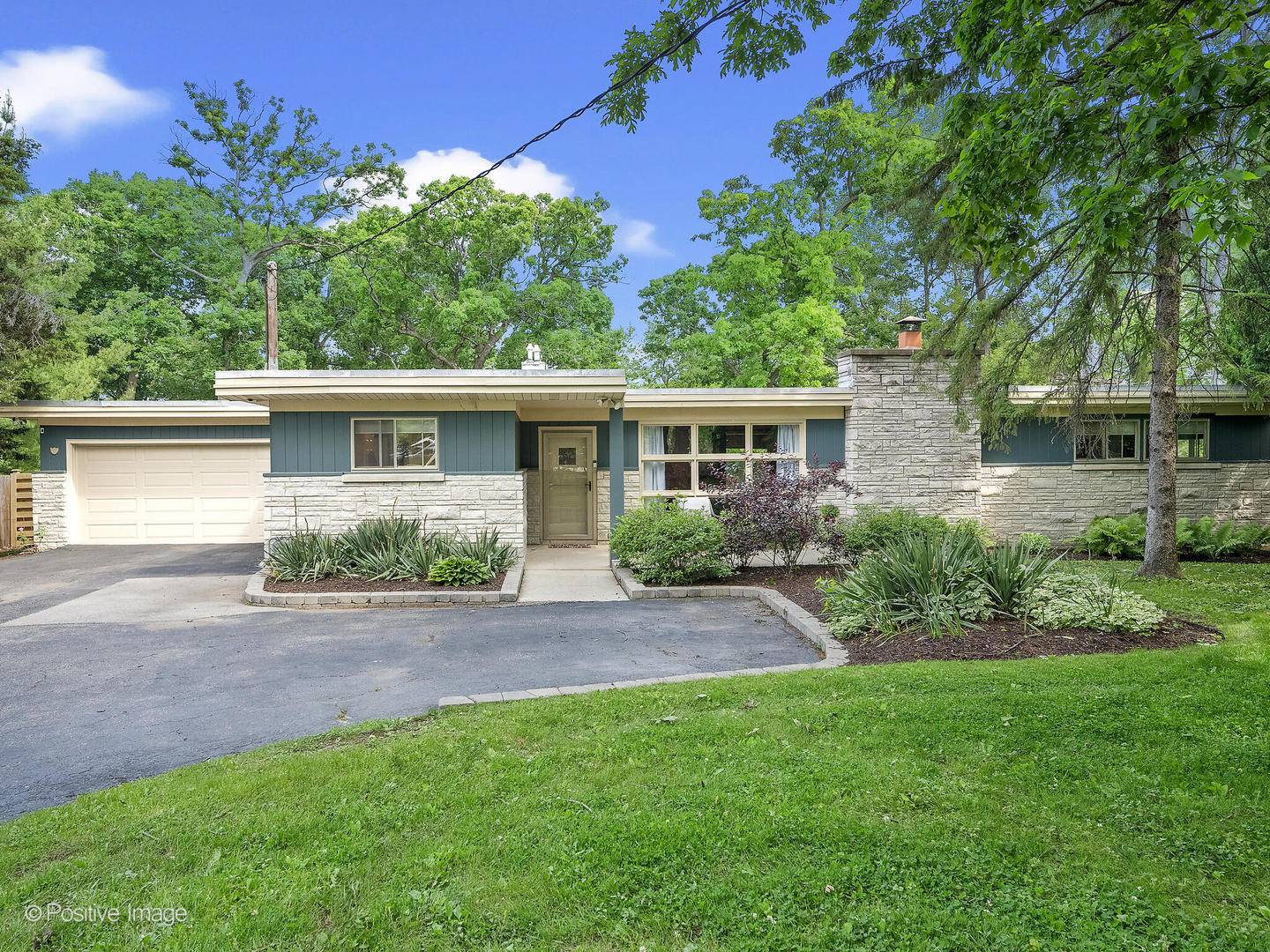 Winfield, IL 60190,27W410 Manchester RD