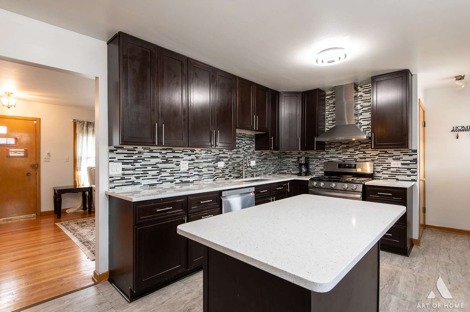 Mount Prospect, IL 60056,402 Hatlen AVE