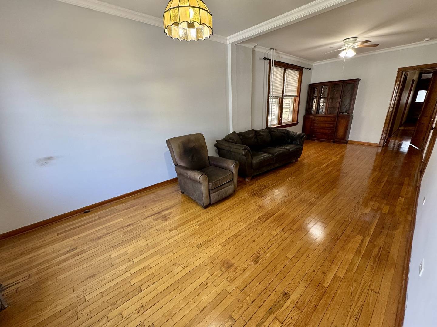 Chicago, IL 60622,849 N Western AVE #2