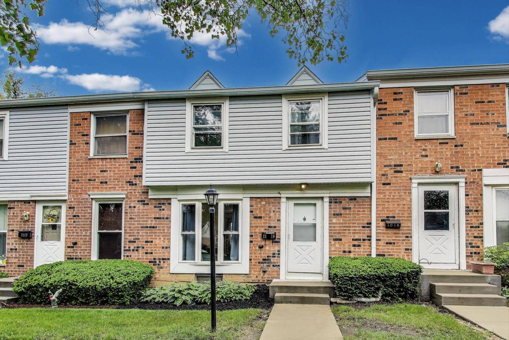 Streamwood, IL 60107,1016 Ashton CT