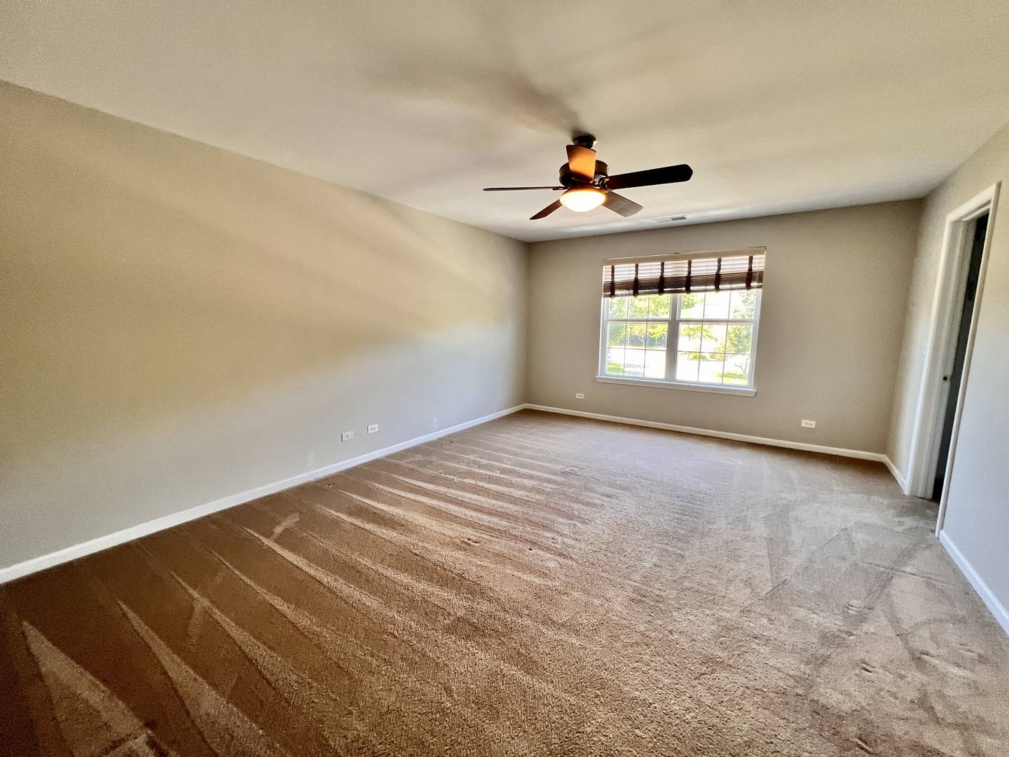 Grayslake, IL 60030,625 Shakespeare DR