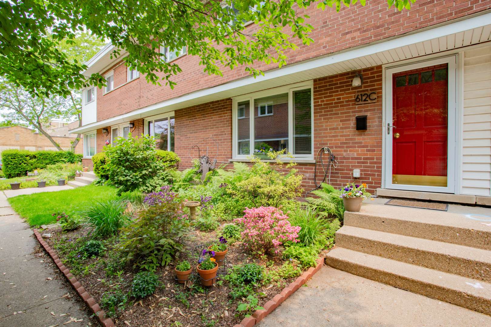 Evanston, IL 60202,612 South BLVD #C