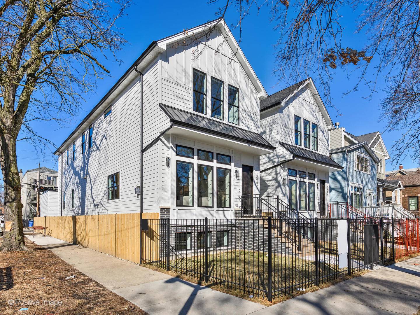 Chicago, IL 60618,2902 N Seeley AVE