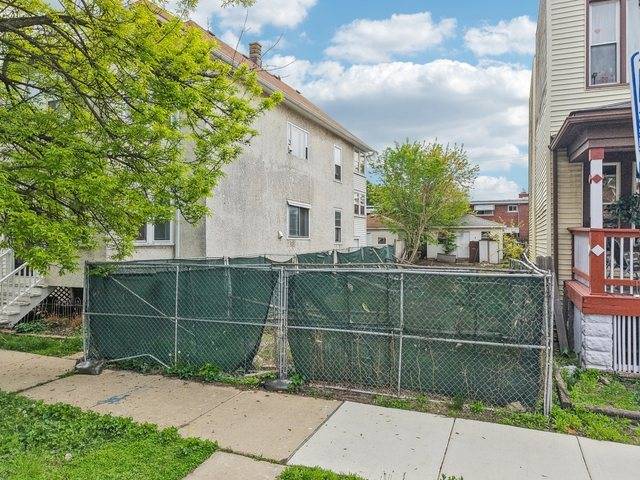 Chicago, IL 60660,6131 N Wolcott AVE