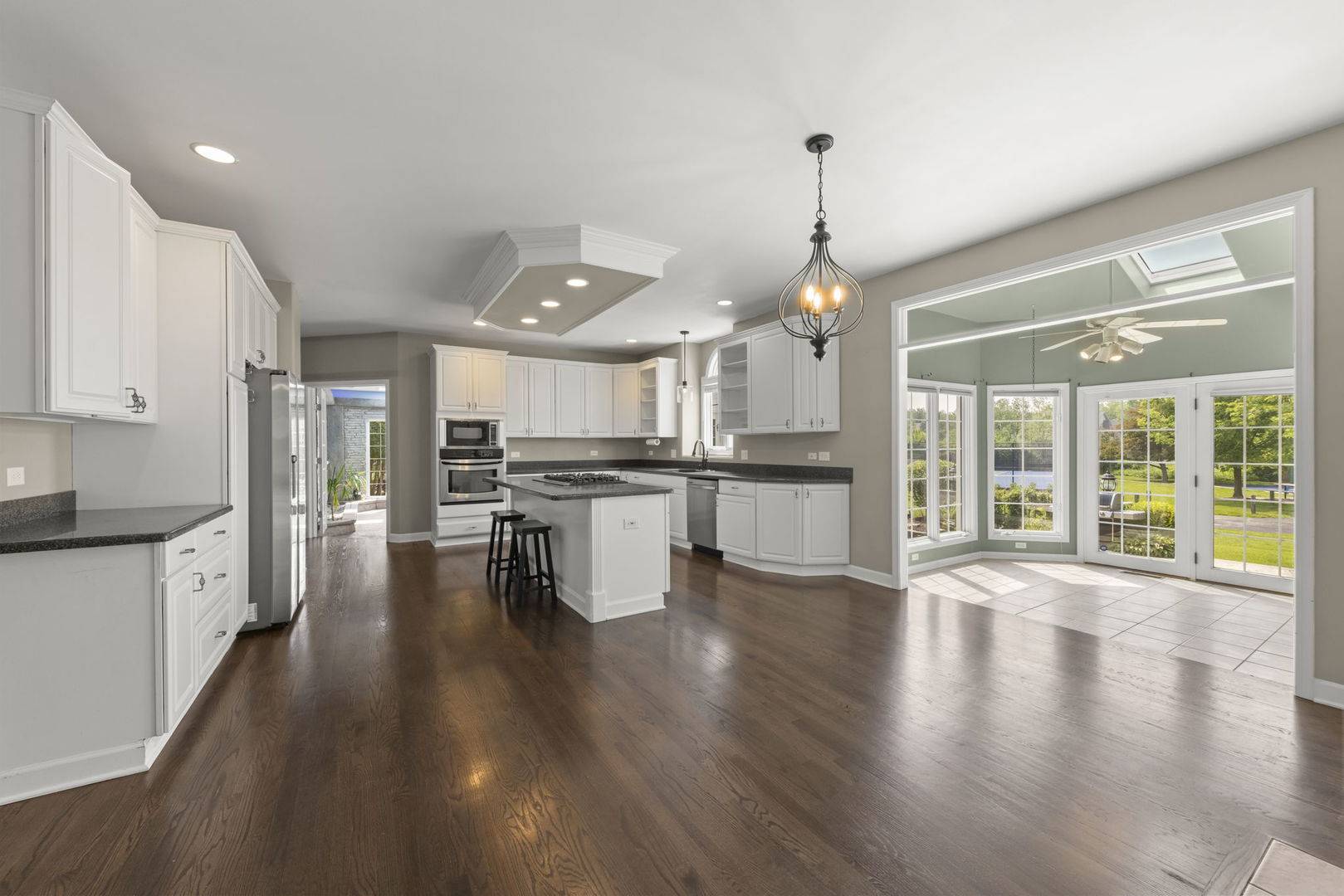 Oswego, IL 60543,499 Waubonsee CIR