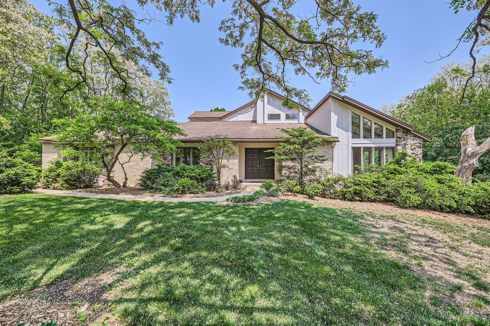 Elgin, IL 60124,37W396 Maryhill LN