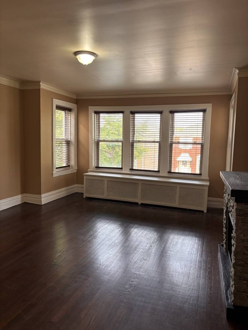 Chicago, IL 60659,5642 N Bernard ST #2