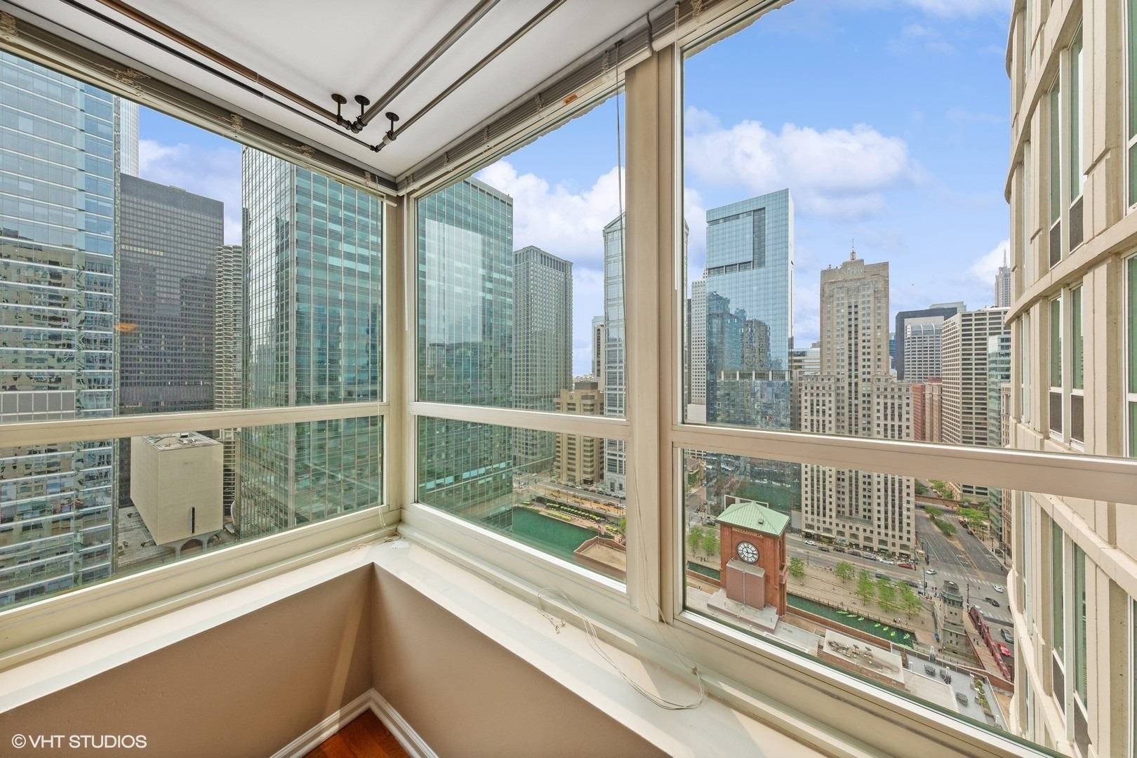 Chicago, IL 60654,345 N LaSalle ST #3203