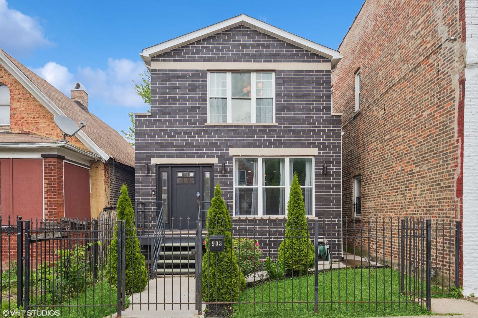 Chicago, IL 60651,903 N Homan AVE