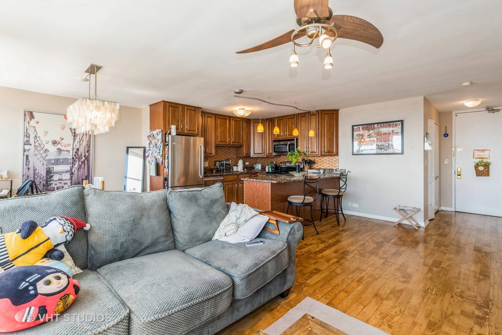 Chicago, IL 60613,655 W Irving Park RD #5003