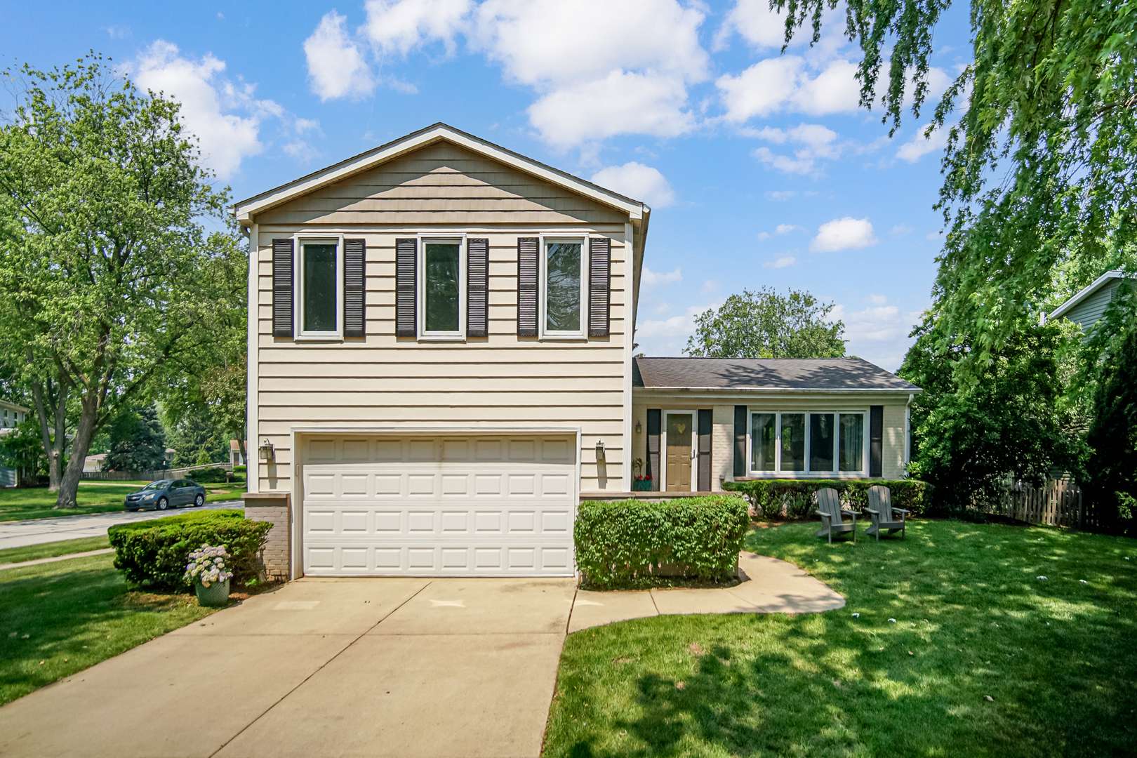 Naperville, IL 60540,5S640 Bluff LN