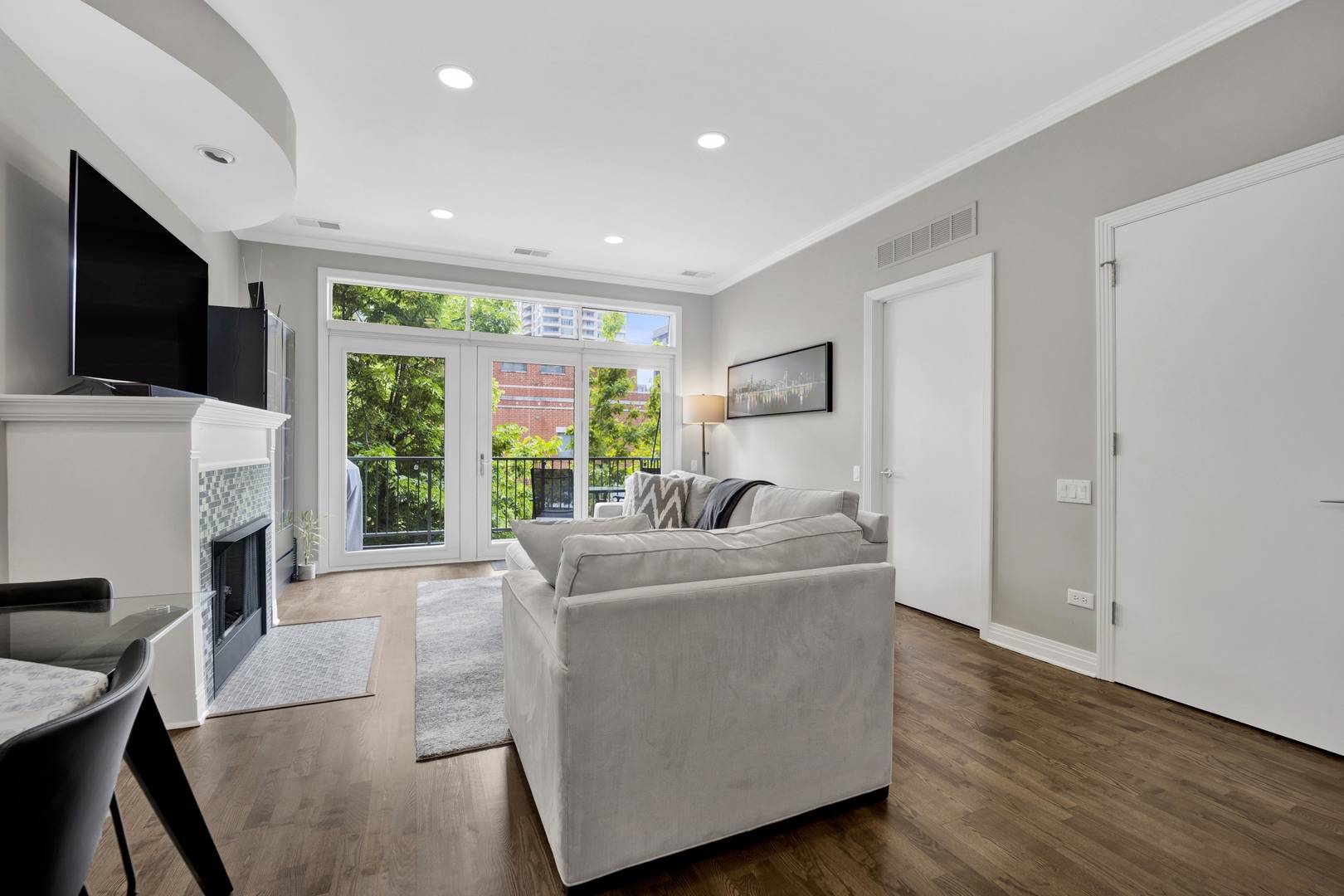 Chicago, IL 60661,333 N Jefferson ST #407