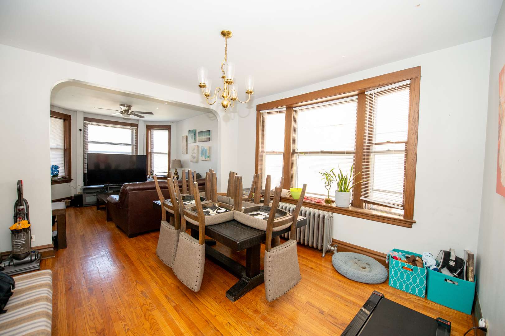 Chicago, IL 60641,5051 W Berenice AVE #1