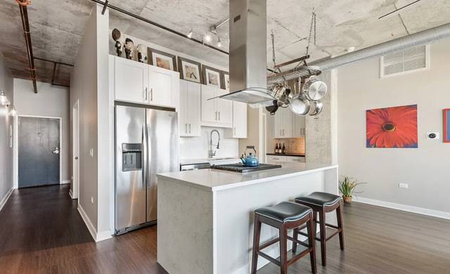 Chicago, IL 60616,50 E 16th ST #813