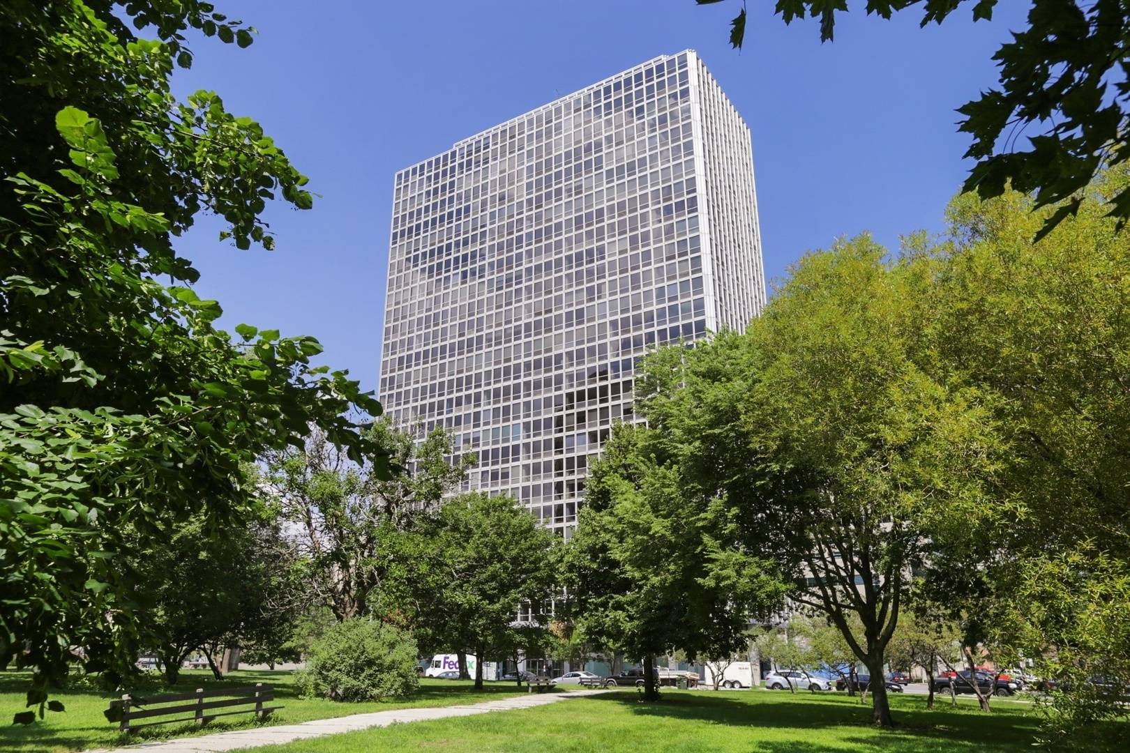 Chicago, IL 60657,330 W Diversey Pkwy #1209